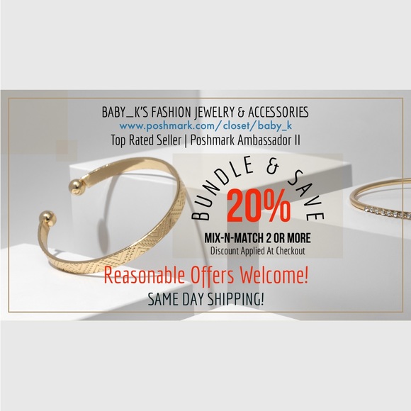 OUT OF STOCK Gold Dipped Quatrefoil Clover Station Necklace - Picture 3 of 3